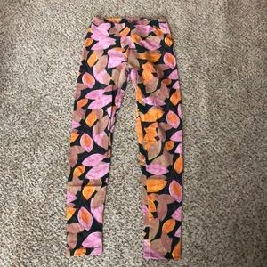 Leaf print LulaRoe leggings